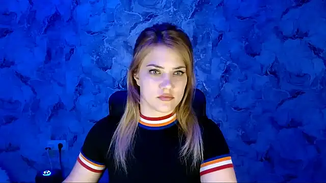 Snapshot of nika_gold1 chatting on 05.12.26 nika gold1 online show from 05.12.26