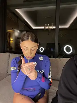 SexOnMyLvL online show from 02.04.26