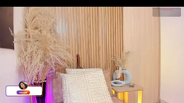 Snapshot of sofhiaa_adaams chatting on 02.13.26 sofhiaa adaams online show from 02.13.26