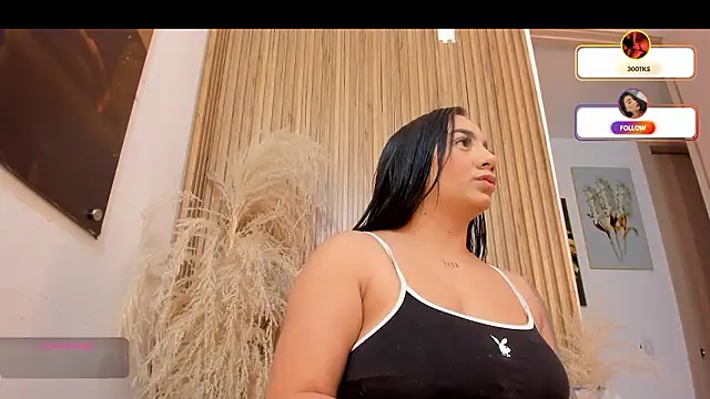 Snapshot of sofhiaa_adaams chatting on 02.15.26 sofhiaa adaams online show from 02.15.26