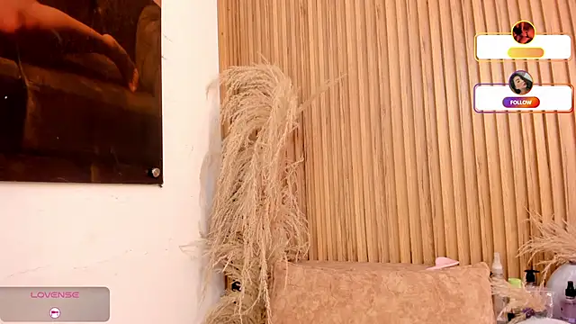 Snapshot of sofhiaa_adaams chatting on 02.26.26 sofhiaa adaams online show from 02.26.26