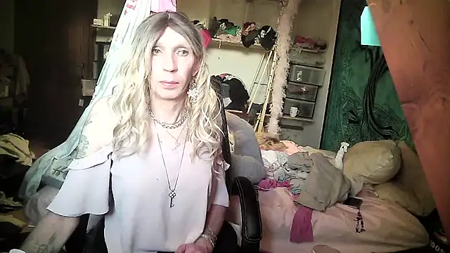 Ombeline1 online show from 03.03.25