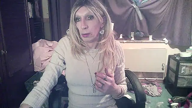 Ombeline1 online show from 03.15.25