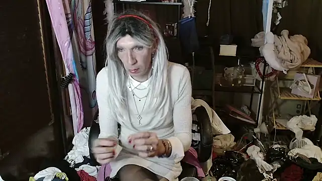 Ombeline1 online show from 09.27.25