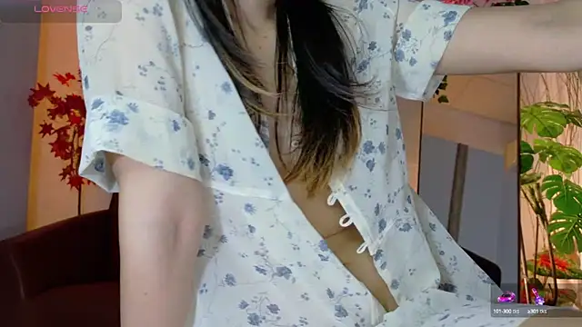 Snapshot of Kirei_kirei chatting on 01.02.25 Kirei kirei online show from 01.02.25