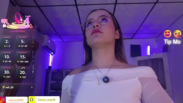 Snapshot of hanna_sex18 chatting on 09.29.25 hanna sex18 online show from 09.29.25