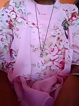 Snapshot of Mangla_Bhabhi chatting on 12.23.24 Mangla Bhabhi online show from 12.23.24