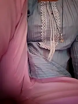 Snapshot of Mangla_Bhabhi chatting on 03.21.25 Mangla Bhabhi online show from 03.21.25