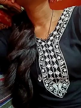 Snapshot of Mangla_Bhabhi chatting on 11.01.25 Mangla Bhabhi online show from 11.01.25