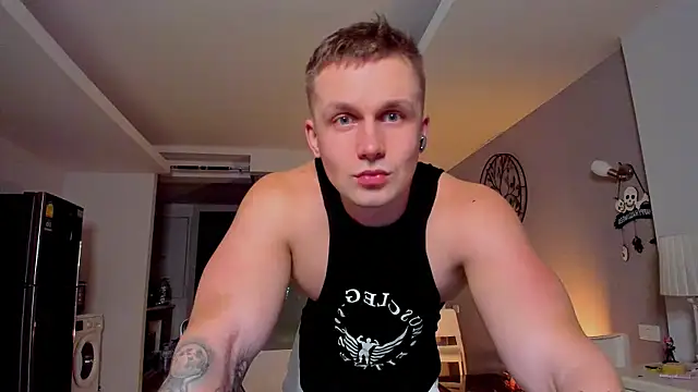 Snapshot of Samuel_Andrew chatting on 11.25.25 Samuel Andrew online show from 11.25.25