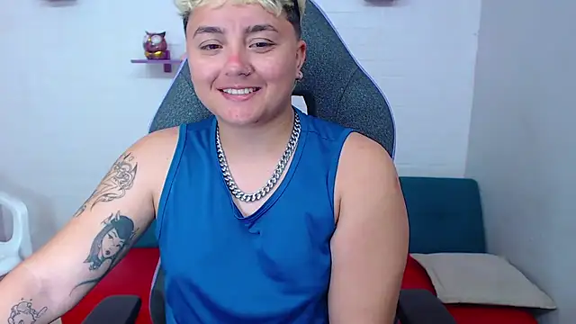 isabeautyx19 online show from 02.24.25