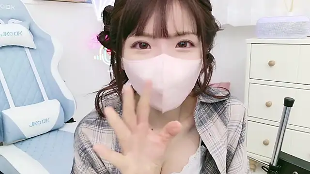 -minami- online show from 03.22.25