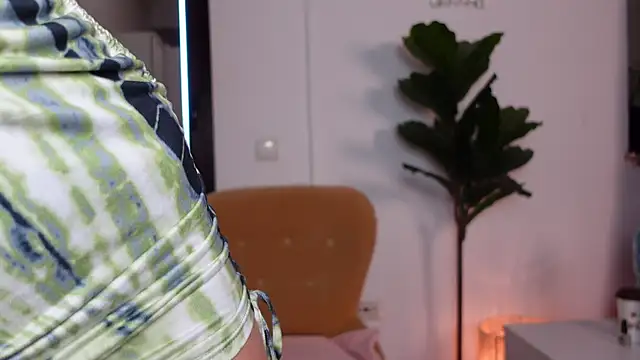 Snapshot of NinaCrystal1 chatting on 01.10.26 NinaCrystal1 online show from 01.10.26