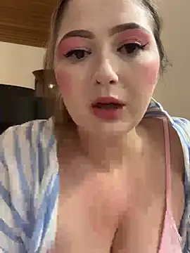 Kamilla Loop online show from 10.01.25