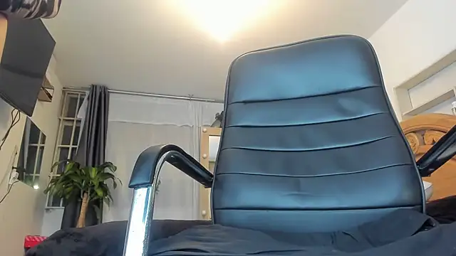 pollet brown online show from 12.22.25