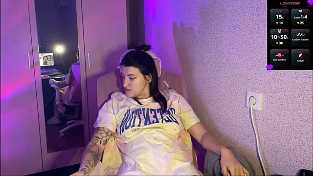 Katrin  kiss online show from 02.10.25