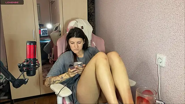 Katrin  kiss online show from 03.10.25