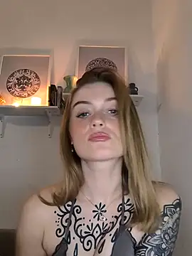 Goldloeckchen159 online show from 10.25.25