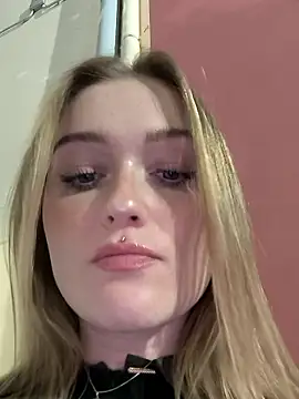 Goldloeckchen159 online show from 11.24.25