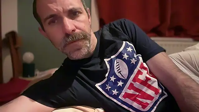 Snapshot of Brianjonest chatting on 02.08.26 Brianjonest online show from 02.08.26