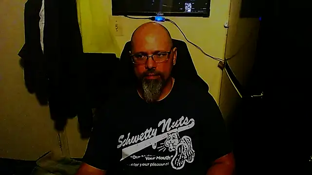 Snapshot of KrazyLegz chatting on 12.23.24 KrazyLegz online show from 12.23.24