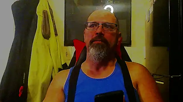 Snapshot of KrazyLegz chatting on 01.05.25 KrazyLegz online show from 01.05.25