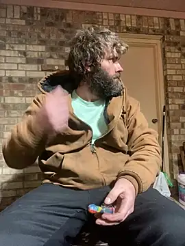 Snapshot of bigJohnson223 chatting on 12.14.24 bigJohnson223 online show from 12.14.24