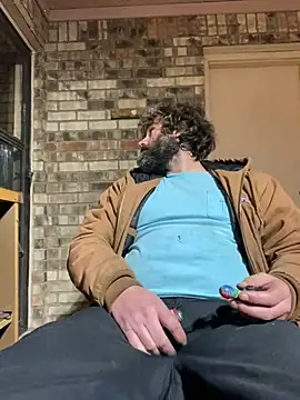 Snapshot of bigJohnson223 chatting on 12.15.24 bigJohnson223 online show from 12.15.24