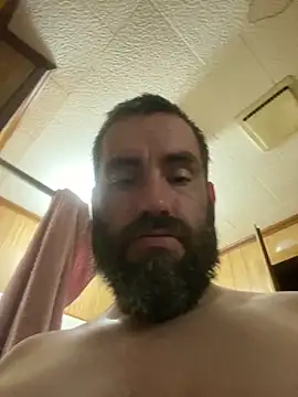 Snapshot of bigJohnson223 chatting on 01.06.25 bigJohnson223 online show from 01.06.25