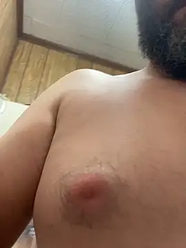 Snapshot of bigJohnson223 chatting on 09.15.25 bigJohnson223 online show from 09.15.25