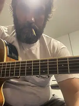 Snapshot of bigJohnson223 chatting on 11.20.25 bigJohnson223 online show from 11.20.25