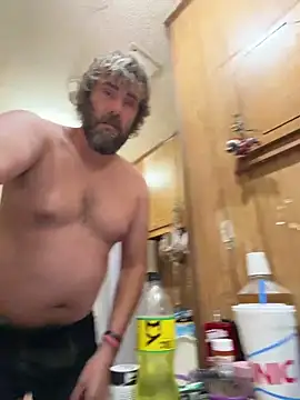 Snapshot of bigJohnson223 chatting on 12.22.25 bigJohnson223 online show from 12.22.25