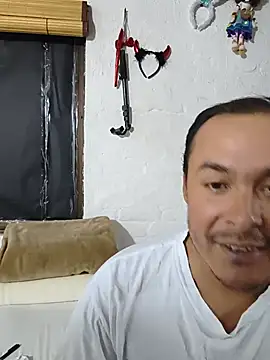 Snapshot of piton77 chatting on 07.18.26 piton77 online show from 07.18.26