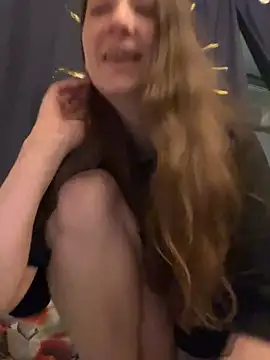 Snapshot of Lori_Foxy chatting on 01.06.25 Lori Foxy online show from 01.06.25