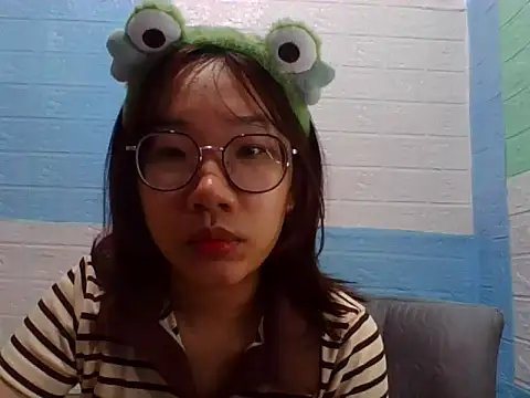 Snapshot of Nanoko chatting on 02.15.26 Nanoko online show from 02.15.26