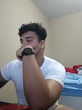 Snapshot of Xcumshot33 chatting on 02.20.25 Xcumshot33 online show from 02.20.25