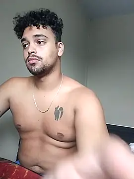 Snapshot of Xcumshot33 chatting on 03.17.25 Xcumshot33 online show from 03.17.25