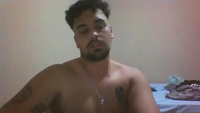 Snapshot of Xcumshot33 chatting on 09.10.25 Xcumshot33 online show from 09.10.25