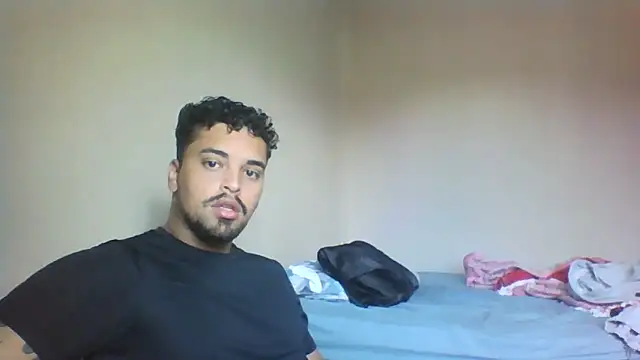 Snapshot of Xcumshot33 chatting on 11.26.25 Xcumshot33 online show from 11.26.25