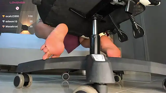 bella1207 online show from 02.19.25