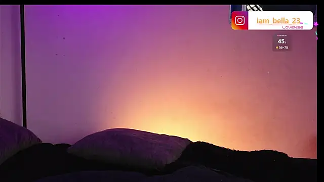 yourtoybella online show from 11.14.25