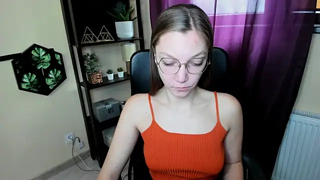 EmillyPlay online show from 03.21.25