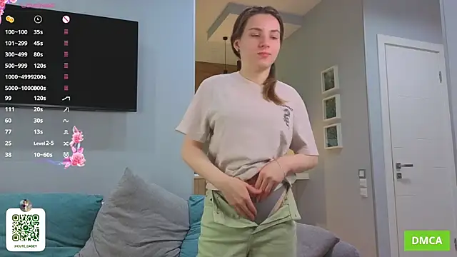 Snapshot of DonnaBurkee chatting on 09.16.25 DonnaBurkee online show from 09.16.25