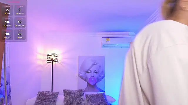 Snapshot of SALOOMEE__ chatting on 02.14.25 SALOOMEE online show from 02.14.25