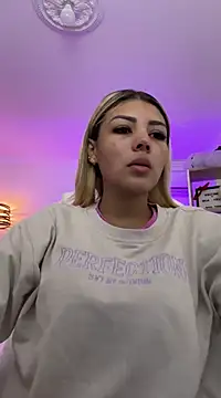 Snapshot of SALOOMEE__ chatting on 03.21.25 SALOOMEE online show from 03.21.25