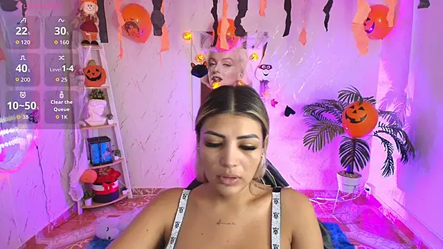 Snapshot of SALOOMEE__ chatting on 10.16.25 SALOOMEE online show from 10.16.25