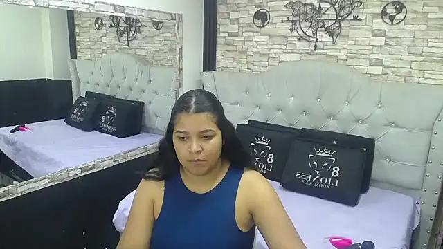 Snapshot of sia_cavad chatting on 11.20.25 sia cavad online show from 11.20.25