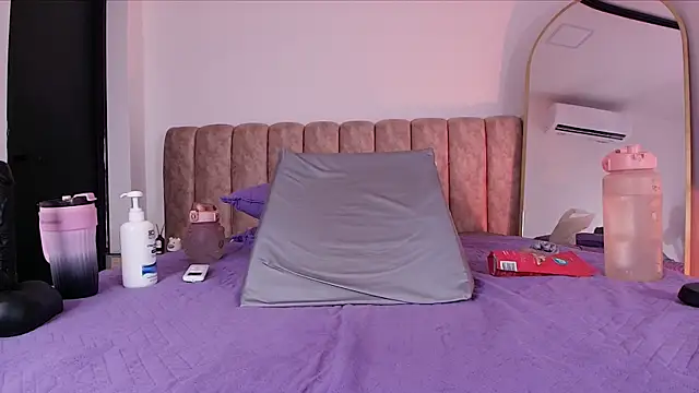 diane di online show from 01.08.26