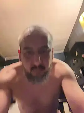 Snapshot of ElPollo77 chatting on 03.17.25 ElPollo77 online show from 03.17.25