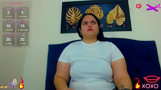 Snapshot of brunnette_hot chatting on 11.15.25 brunnette hot online show from 11.15.25